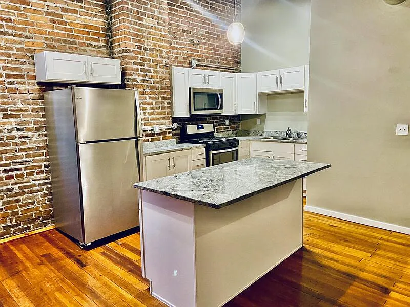 1 bed, 1.0 bath, 830 sqft, $950 — Photo 4