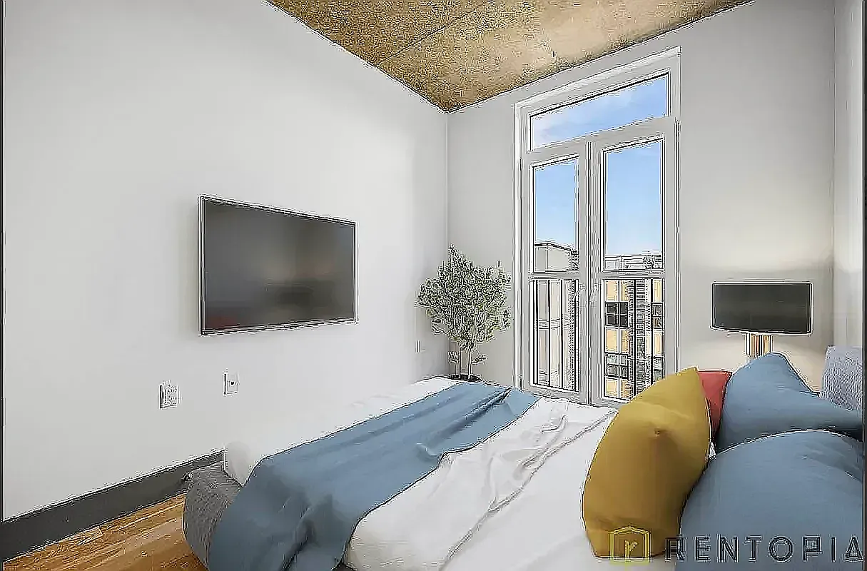 338 Evergreen Avenue — Photo 4