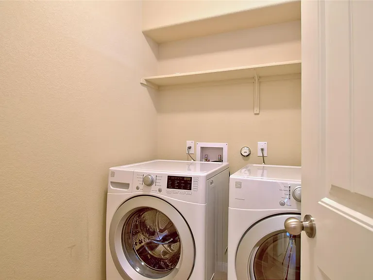 2880 Donnell Dr #1701 — Photo 6