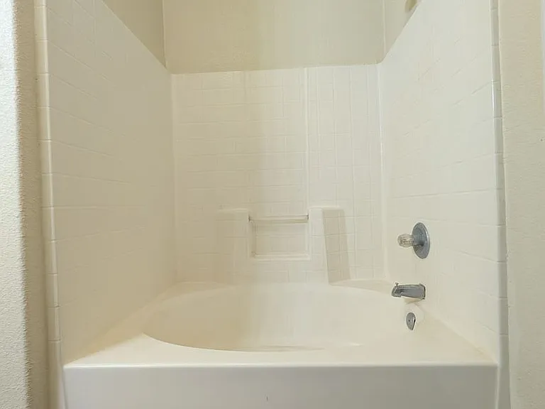 341 Placid Mdw — Photo 17