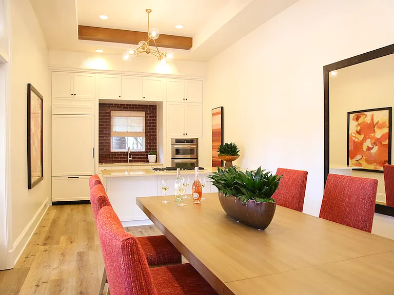 Newport Bluffs Apartment Village — Photo 20