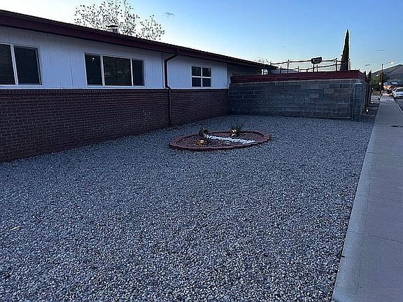 5th image of 1403 Crescent Dr