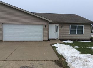 403 E North St, Dodgeville, WI 53533