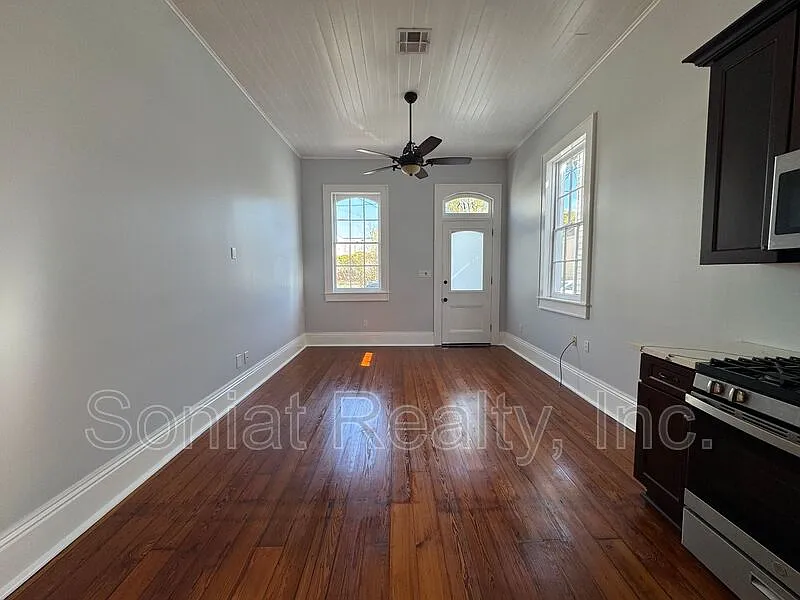 2 bed, 2.0 bath, 800 sqft, $1,695 — Photo 4