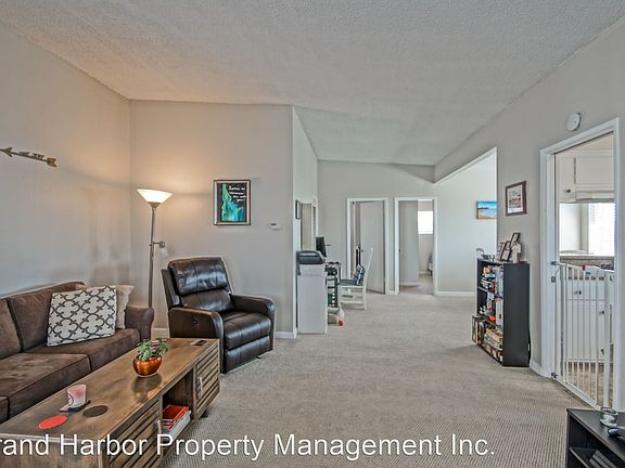 4th image of 1500 Manhattan Ave APT A