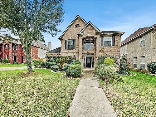 11911 Lakewood Hills Dr Photo 1