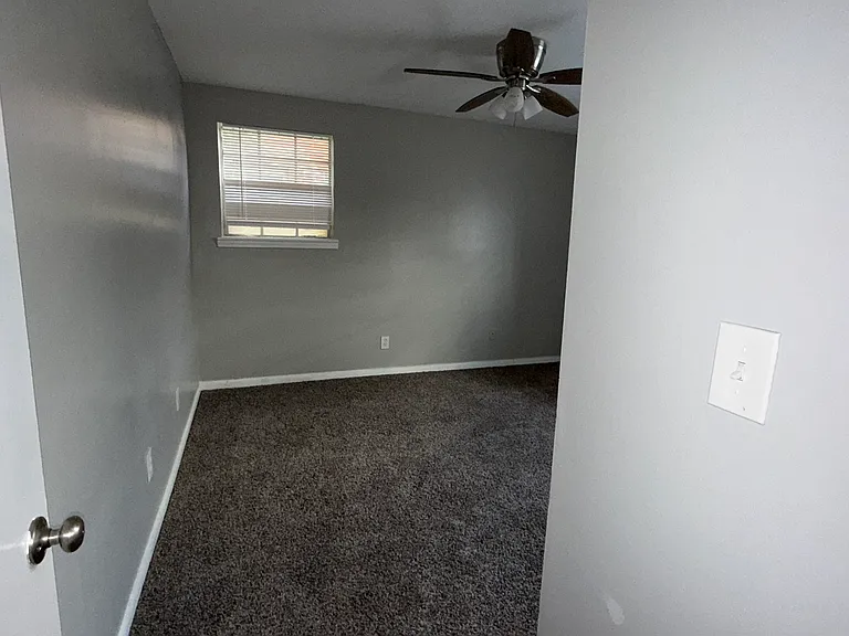 3009 Mid Dale Ln #2 — Photo 5