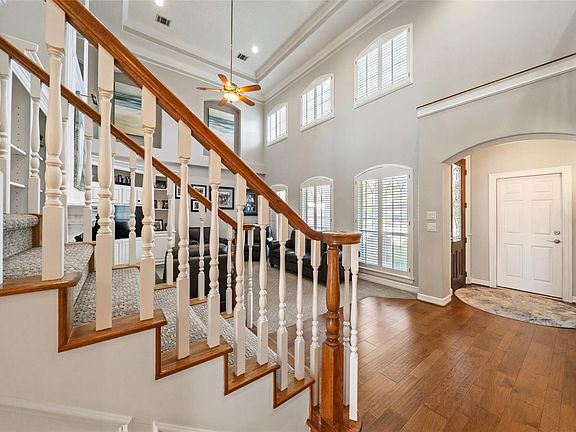 3rd image of 12200 Pebble View Dr