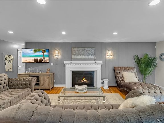 4th image of 280 Pine St