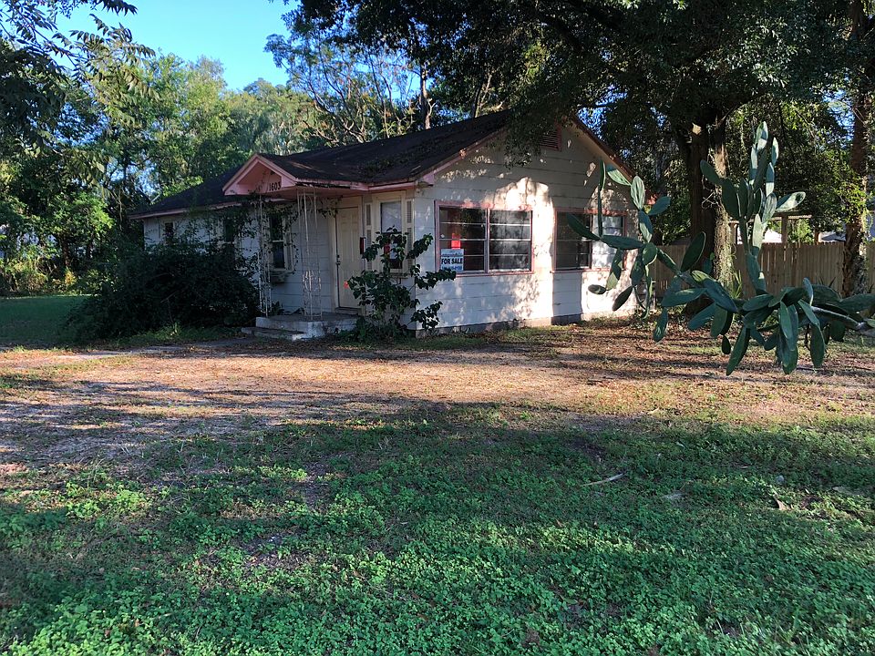 1st image of 1603 E Linebaugh Ave