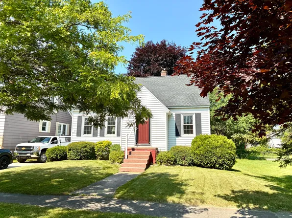 215 Potter St, Alpena, MI 49707