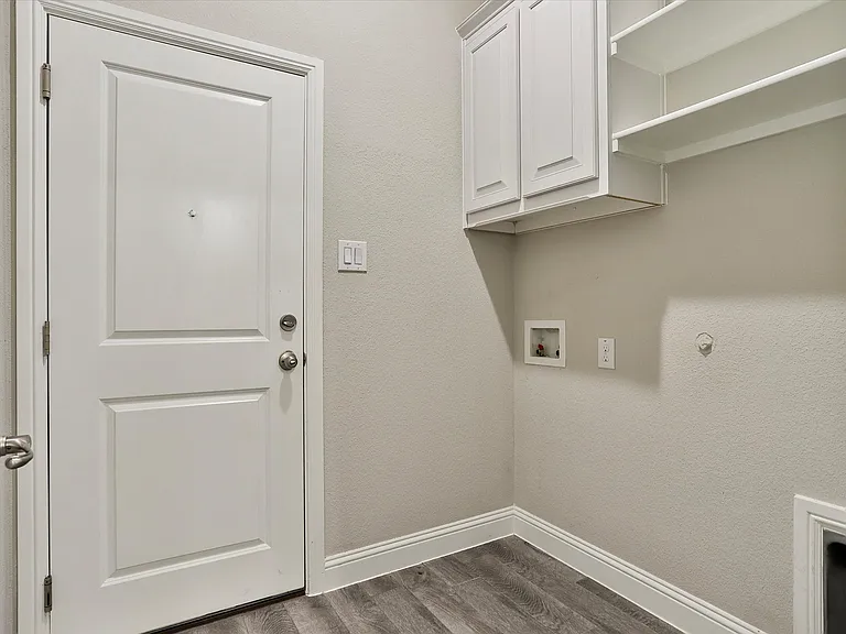 253 Gill Point Ln — Photo 8
