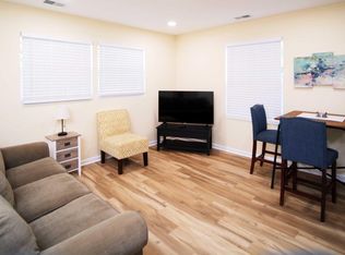 2423 Falcon Rd, Charleston, SC 29406