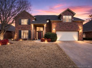 617 N Willow Ave, Broken Arrow, OK 74012