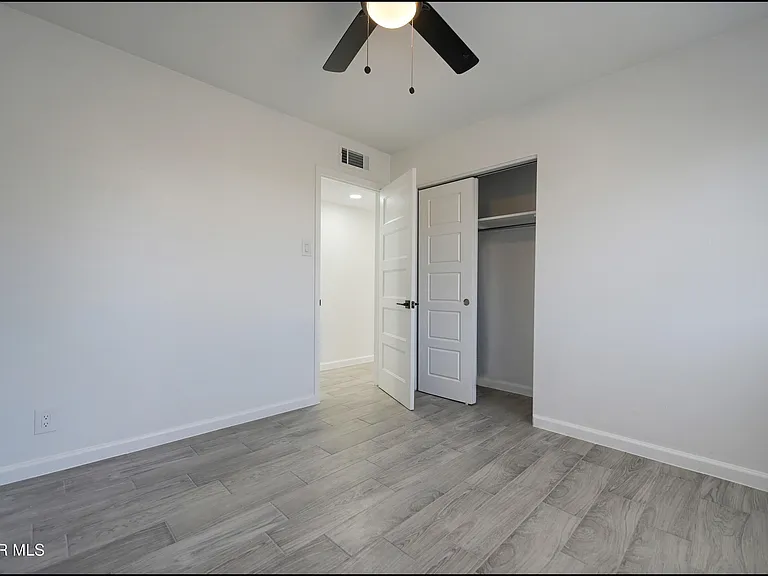 8617 Darlina Dr — Photo 27