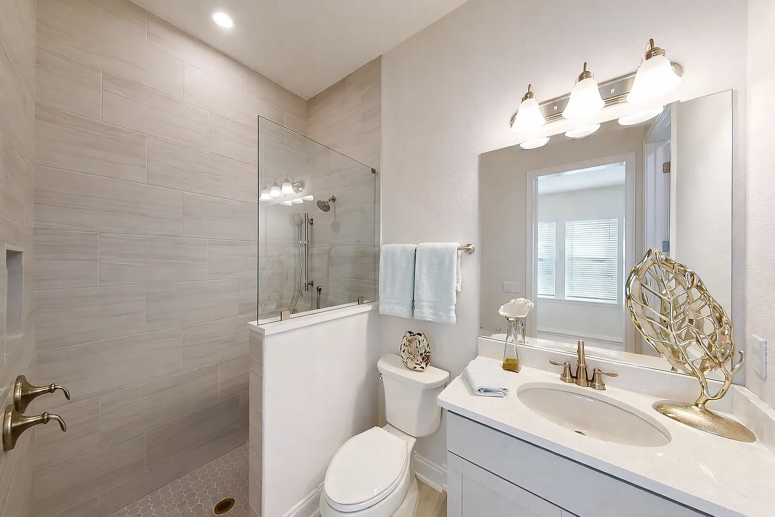 19 Spinney Ln — Photo 4