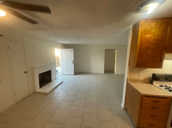 13243 Davenport St #2, Edwards, CA 93523