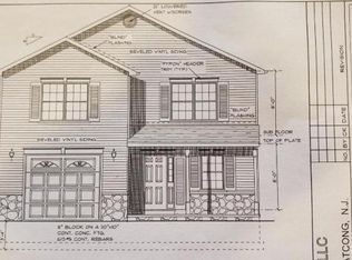 15 Papakating Rd, Hopatcong, NJ 07843