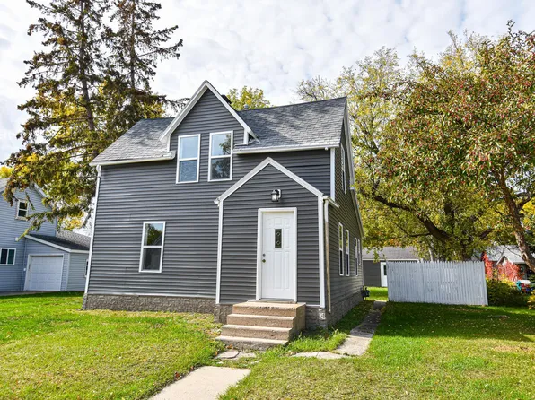 207 Kendall Ave S, Thief River Falls, MN 56701