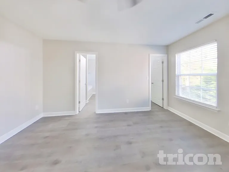 1032 Crowders Woods Dr — Photo 7