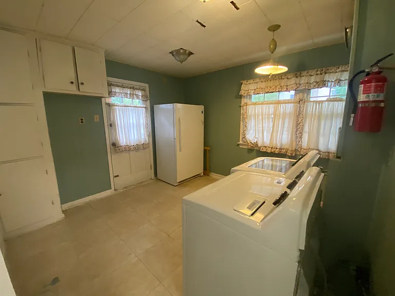 10917 Granada Rd — Photo 7