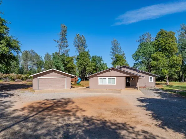 20846 Clairvaux Ln, Redding, CA 96003