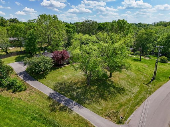209 Foxwood Ln, Nashville, TN 37210