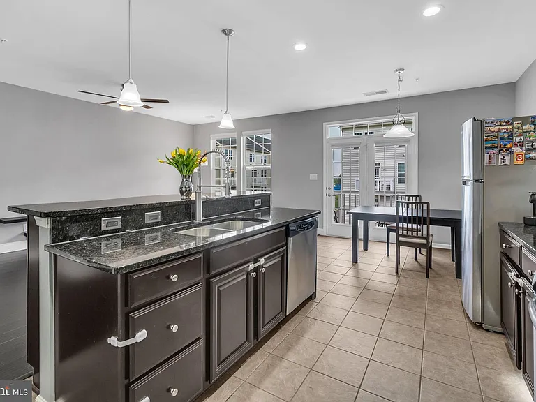 21600 Romans Dr — Photo 16