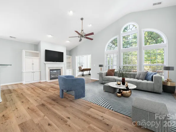 870 Platinum Dr, Fort Mill, SC 29708