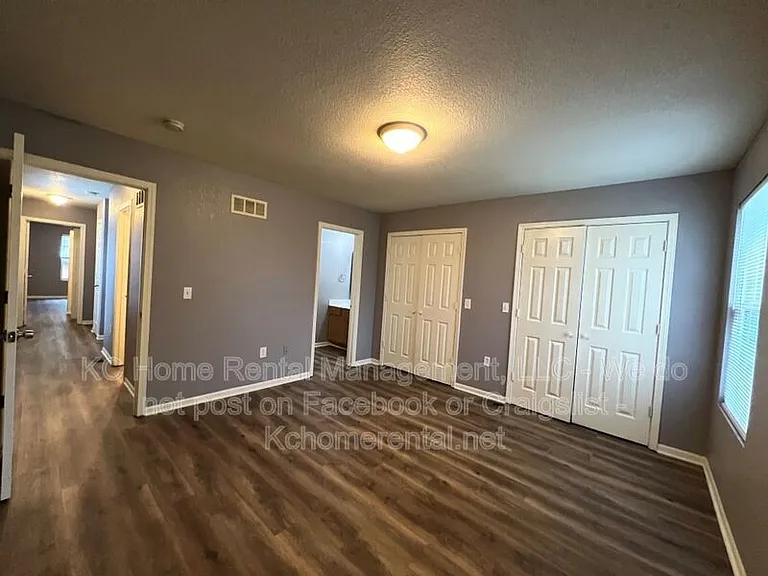 1003 S Hocker Ave — Photo 10
