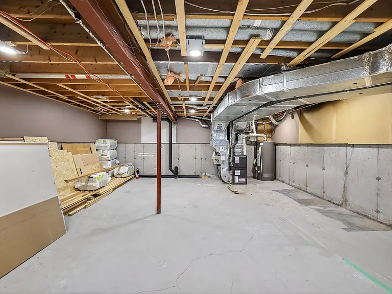 898 Explorer Ln — Photo 29