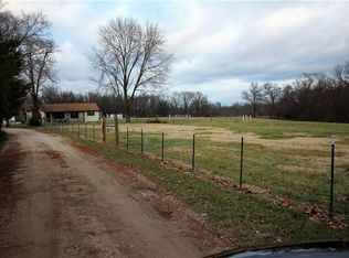 16366 Russell Yeates Rd, Pea Ridge, AR 72751