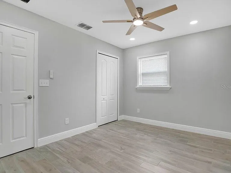 2115 Messina Ave — Photo 15