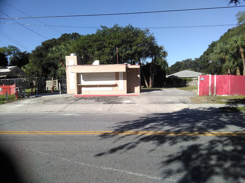 1st image of 2745 N Osprey Ave