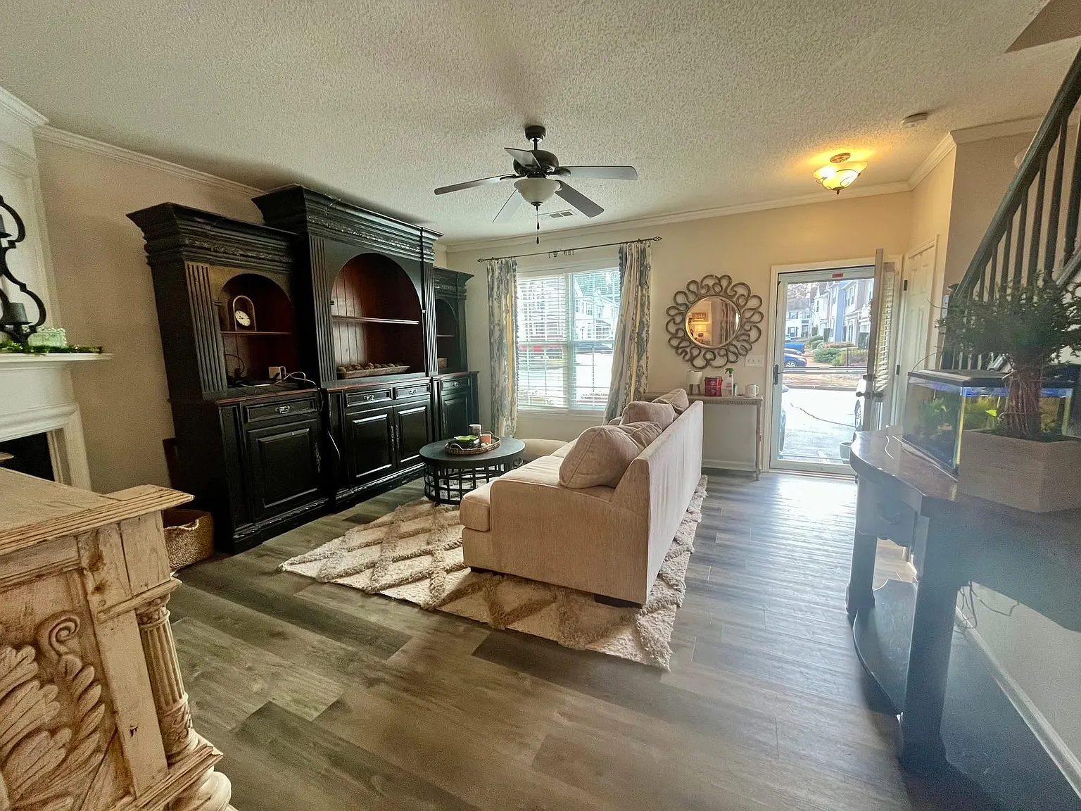 2 bed, 1210 sqft, $1,000 — Photo 1