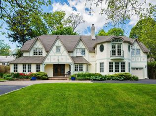 67 Nassau Dr, Great Neck, NY 11021