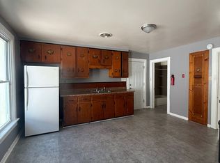 51 James St #2F, Amsterdam, NY 12010