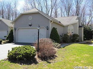 4018 Brixham Ct, Baldwinsville, NY 13027