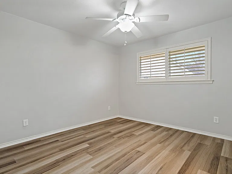 10141 Fieldfare Ct — Photo 12
