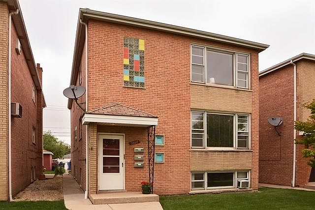 1st image of 3616 W 111th St #G