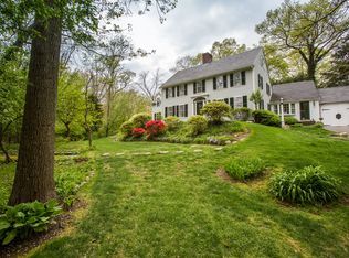 6 Hundreds Cir, Wellesley, MA 02481
