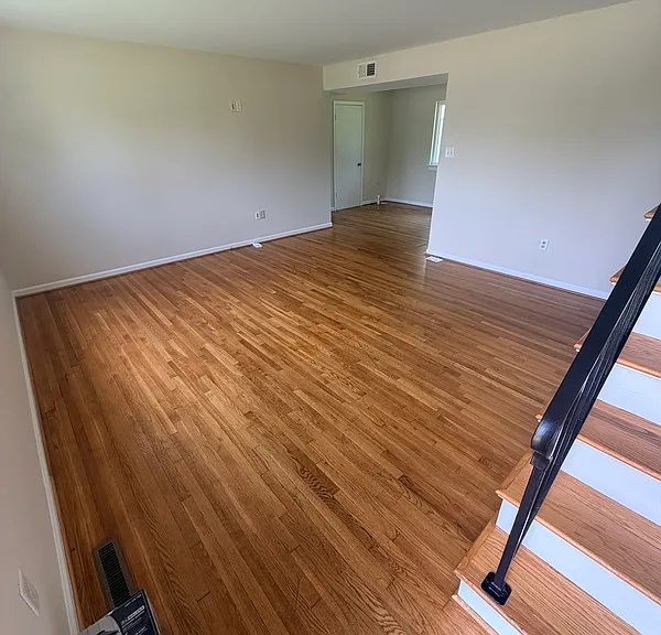 506 Mansfield Dr — Photo 3