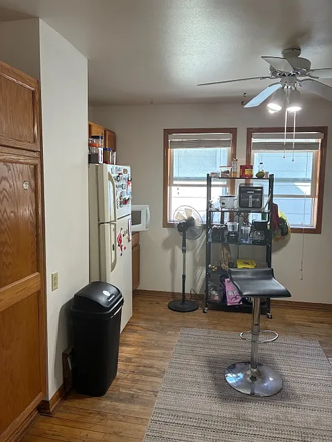 3 bed, 1219 sqft, $2,000 — Photo 4