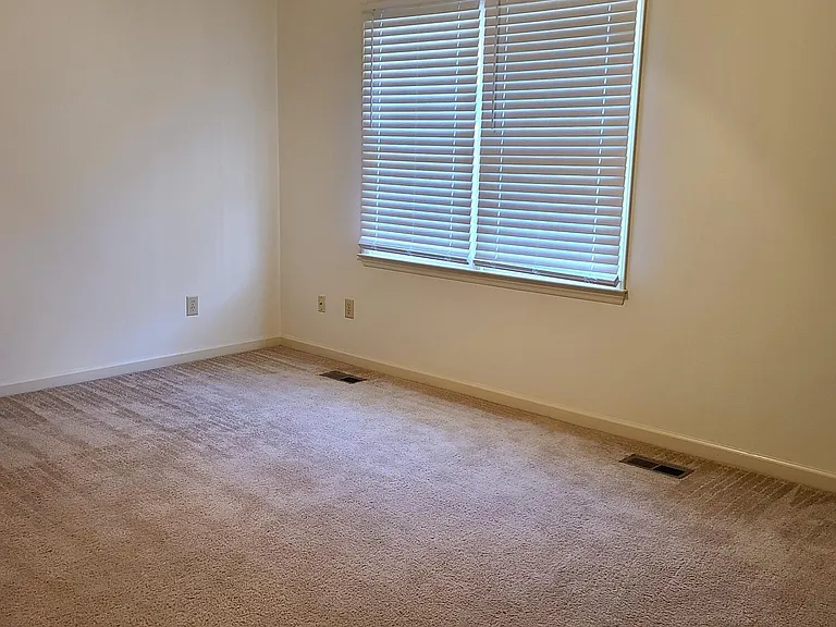 6416 Meadow View Dr — Photo 50