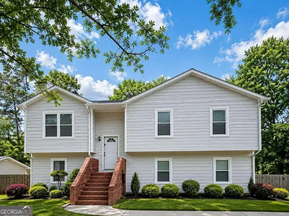 2061 Marshes Glenn Dr, Norcross, GA 30071