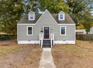 618 McLawhorne Dr, Newport News, VA 23605
