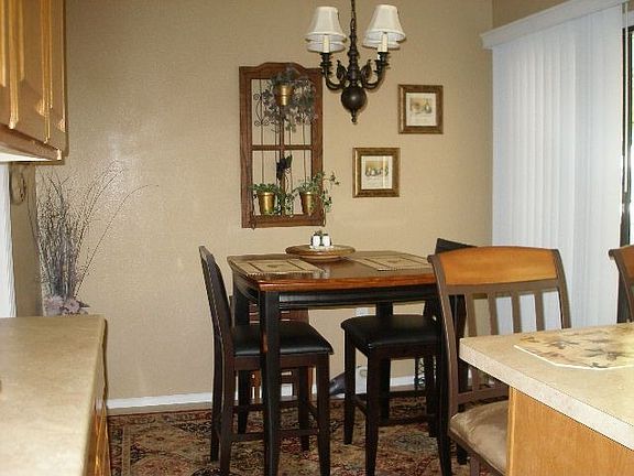 Eat In Kitchen