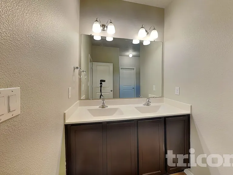 1806 Valle Vista Rd NW — Photo 9