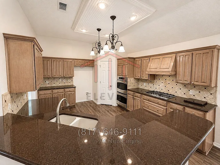 2117 Pinwood Cir — Photo 12