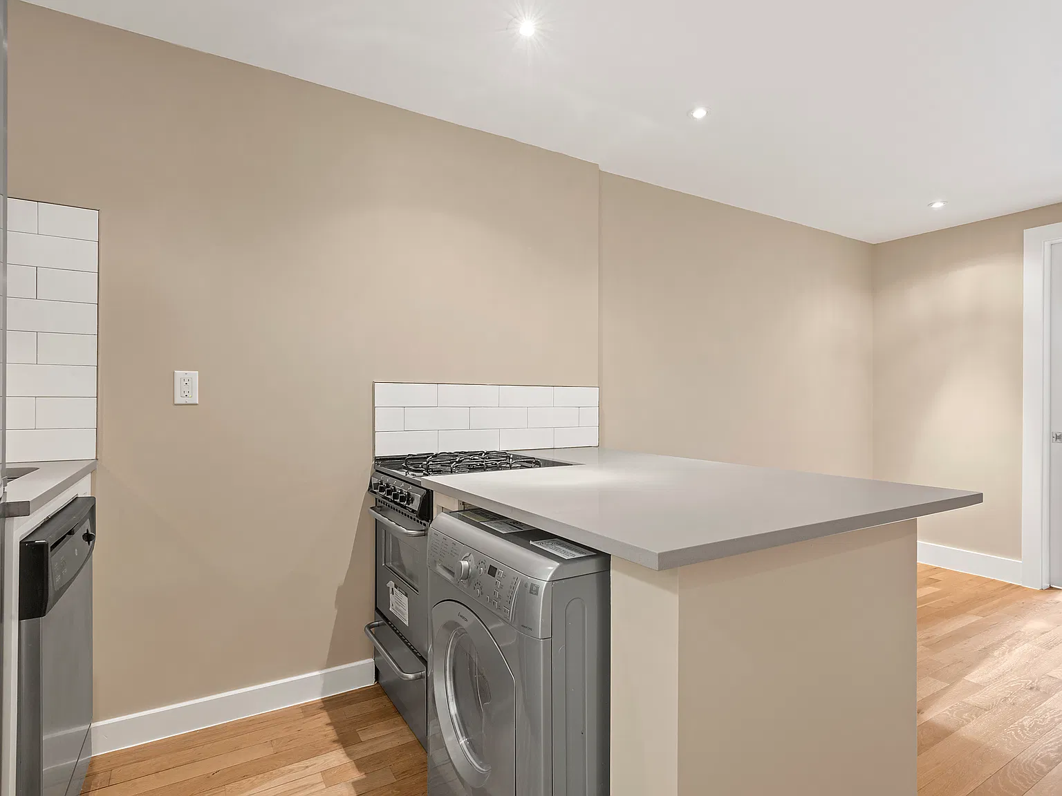 344 East 85th Street — Photo 3